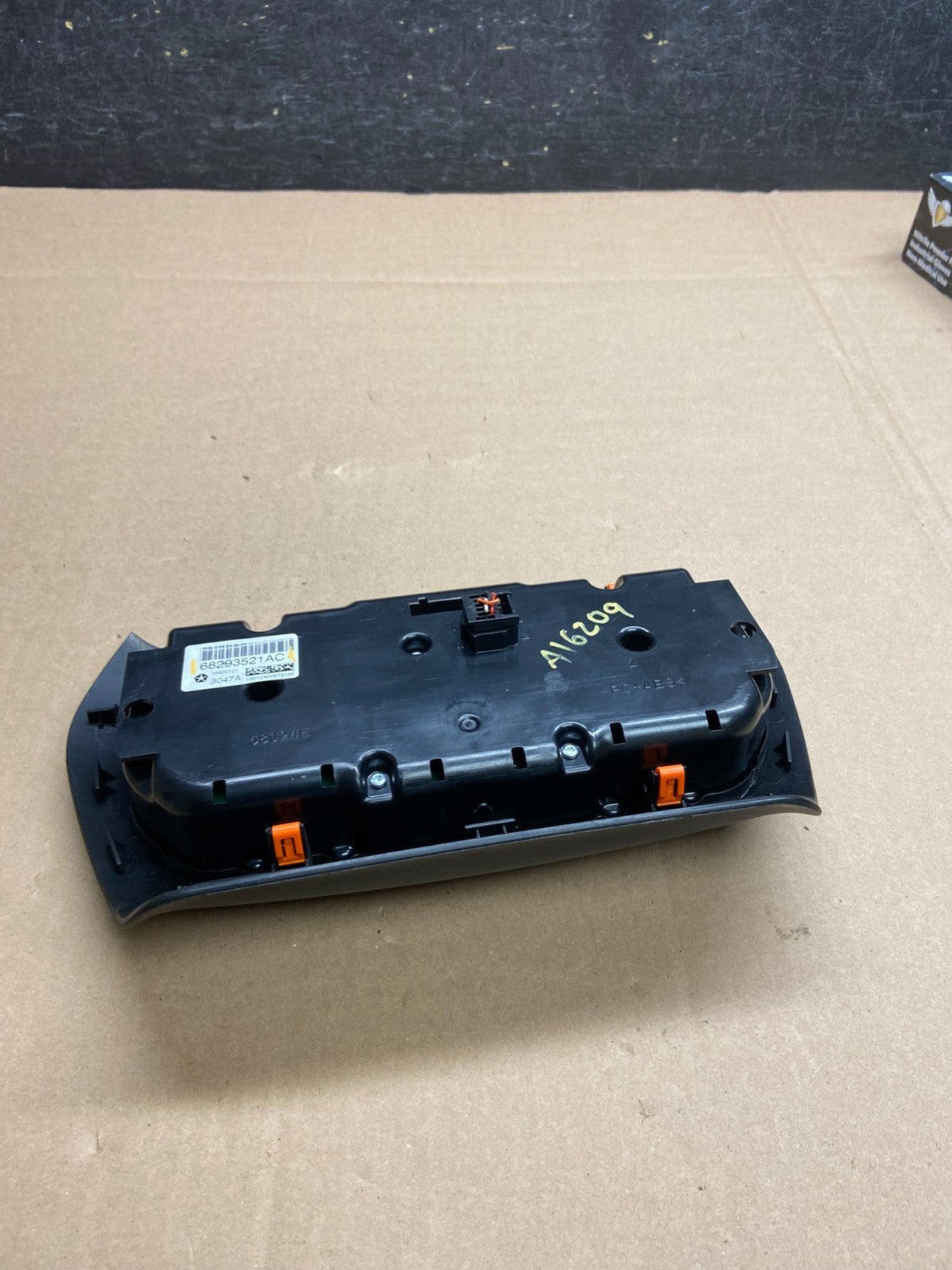 2014 to 2017 Jeep Cherokee Heater Climate Temperature Control AI6209 DG4