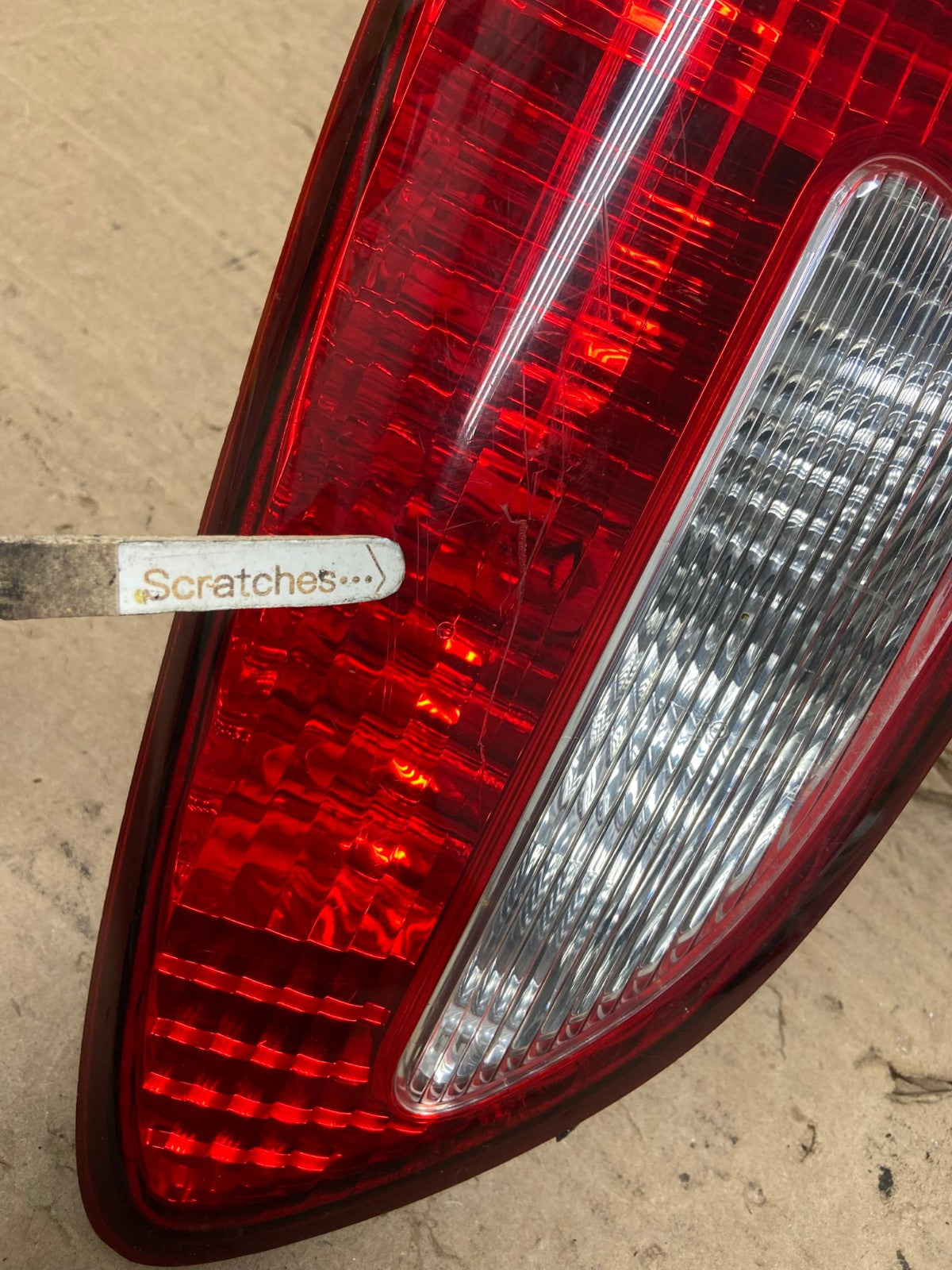 2006 2007 Subaru Tribeca B9 Right Passenger Side Tail Light Inner AI1093 LK3