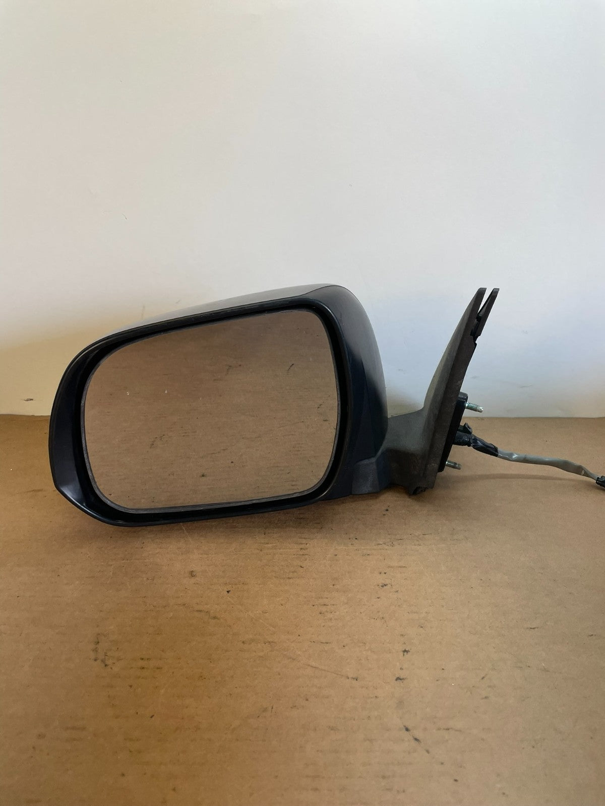 2008-2013 Toyota Highlander Left Driver LH View Door Mirror AG0650 DW9