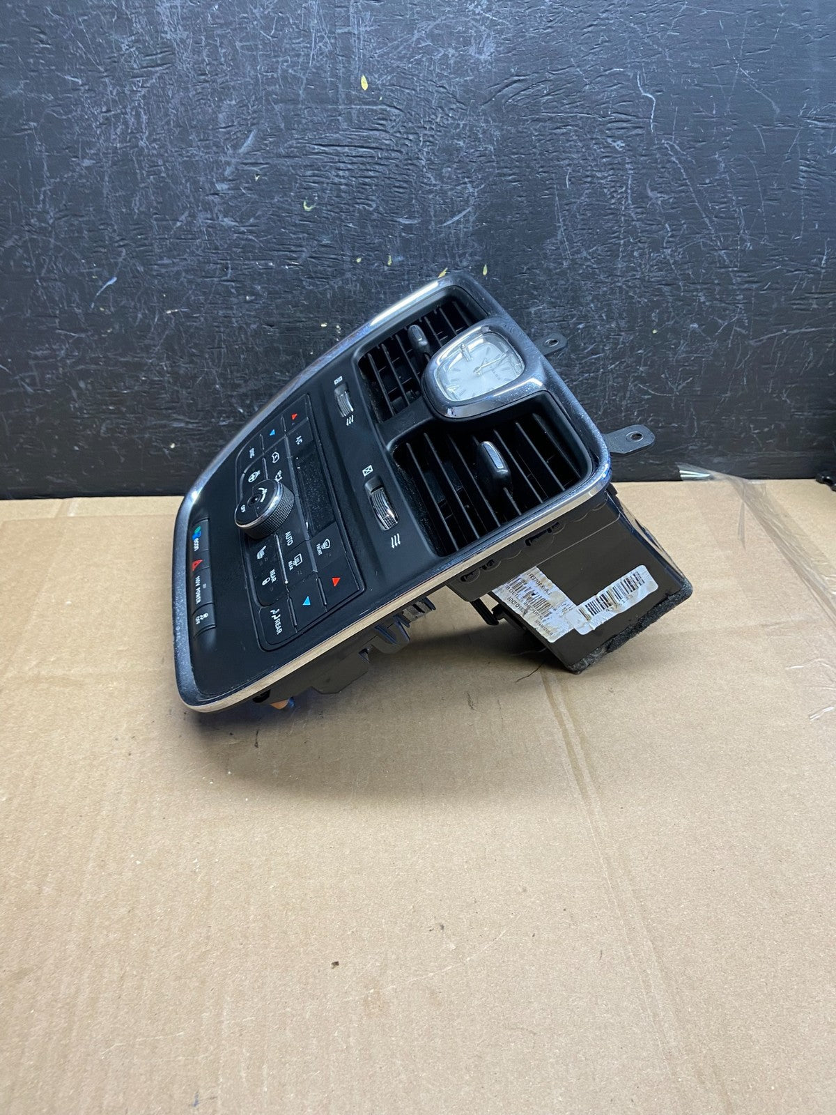 2011-2016 Chrysler Town Country Climate Control Panel Center Dash Trim AD2080 DG2