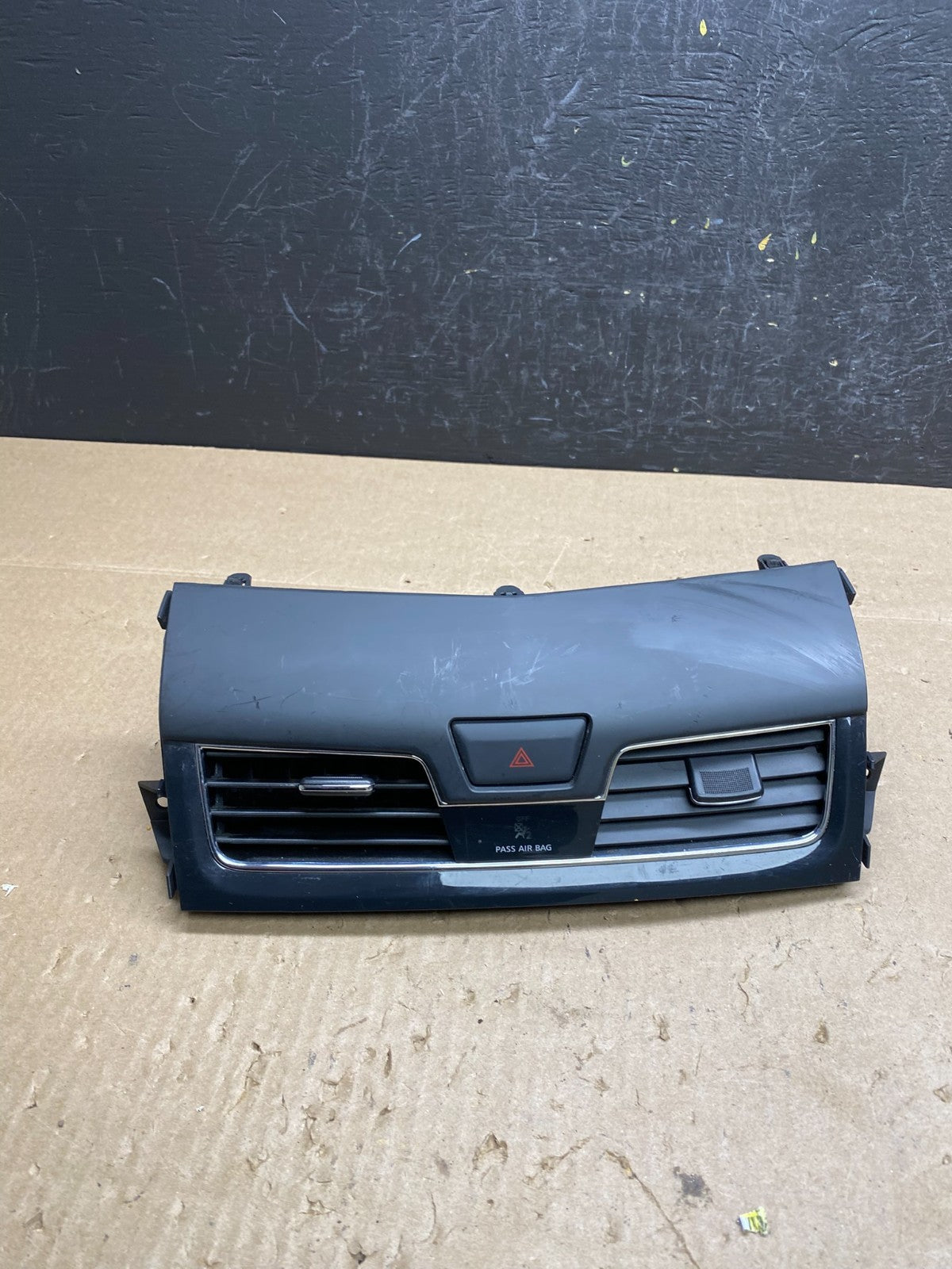 2013-2015 Nissan Altima Center Dash Vents Ac Air Vent Trim Panel Bezel AC6624 DG0