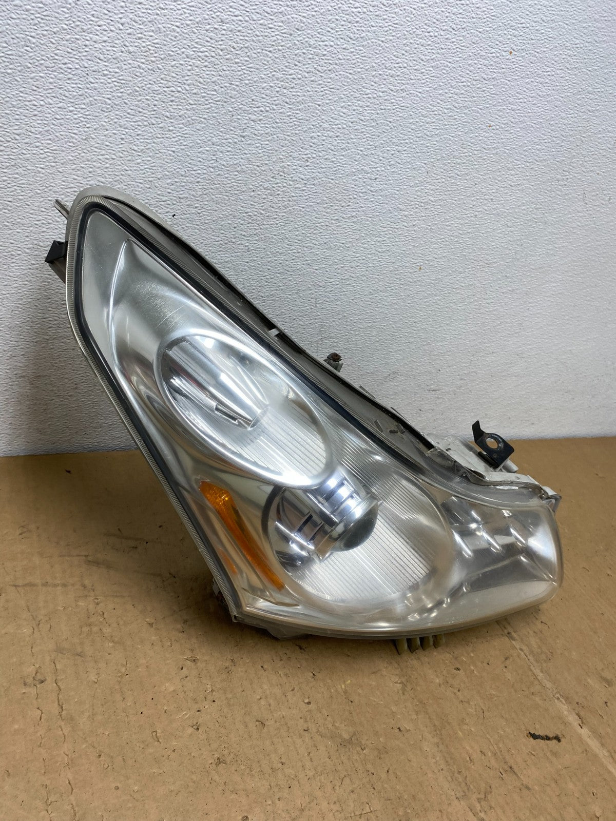 2007-2009 Infiniti G35 G37 Right Passenger Hid Xenon Headlight Sedan AC8671 DW2