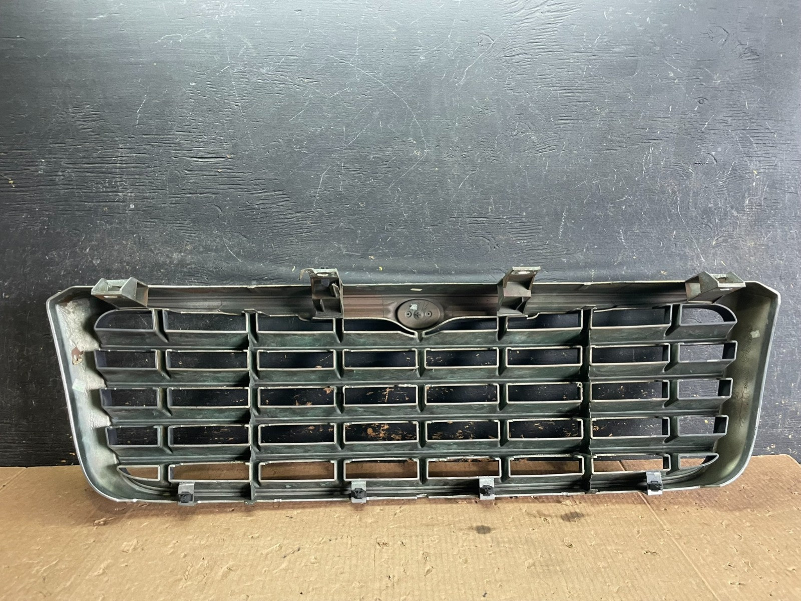 2007 2008 2009 Chrysler Aspen Front Radiator Upper Grill Grille Oem Y9850 DG4