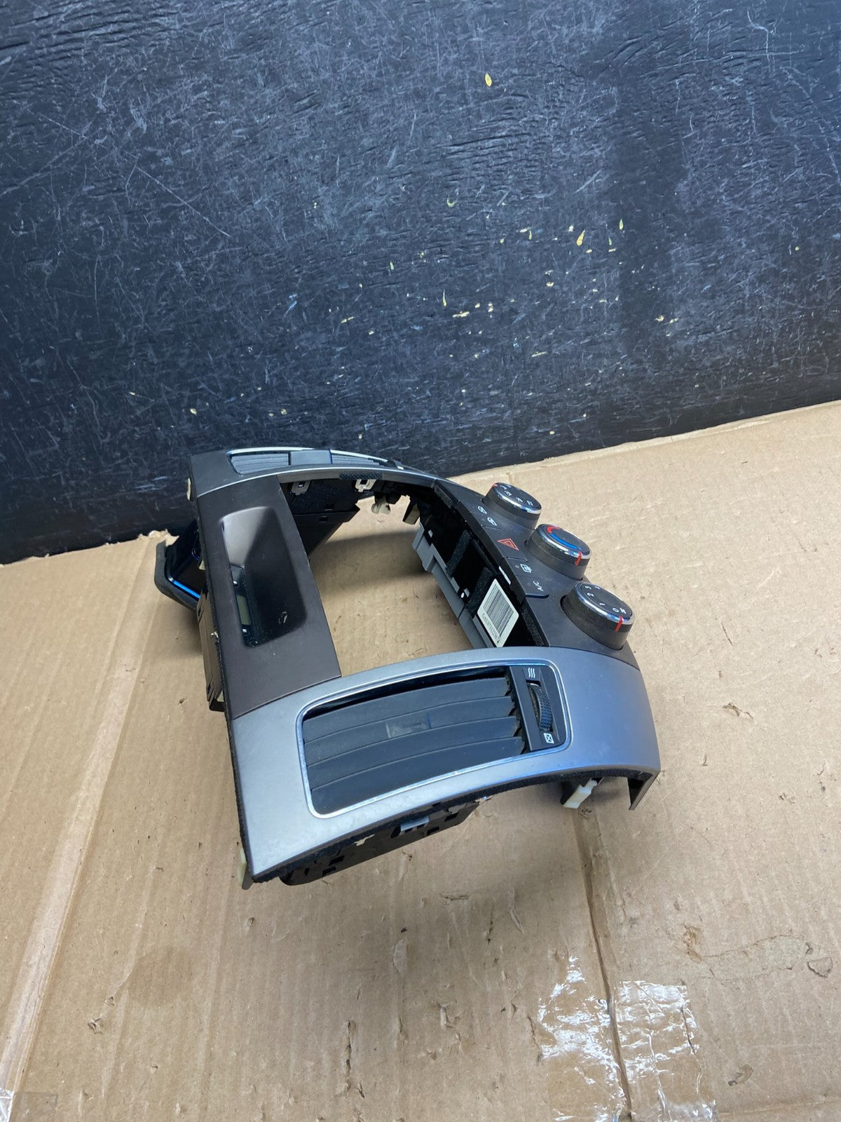 2009 - 2010 Hyundai Sonata Center Radio Climate Control Air Vent Bezel AH5643 DG1