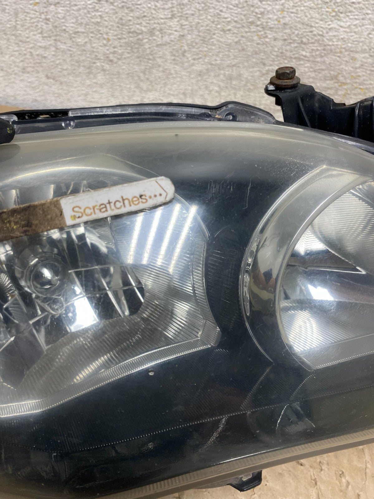 2011 to 2013 Toyota Corolla Right Passenger Side Headlight AI2325 DW3
