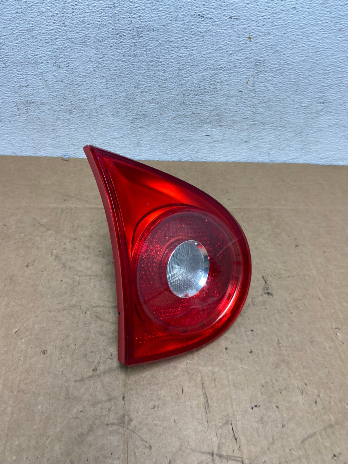 2006-2009 Volkswagen Golf Left Driver Lh Side Tail Light Inner Trunk AD6322 LK2