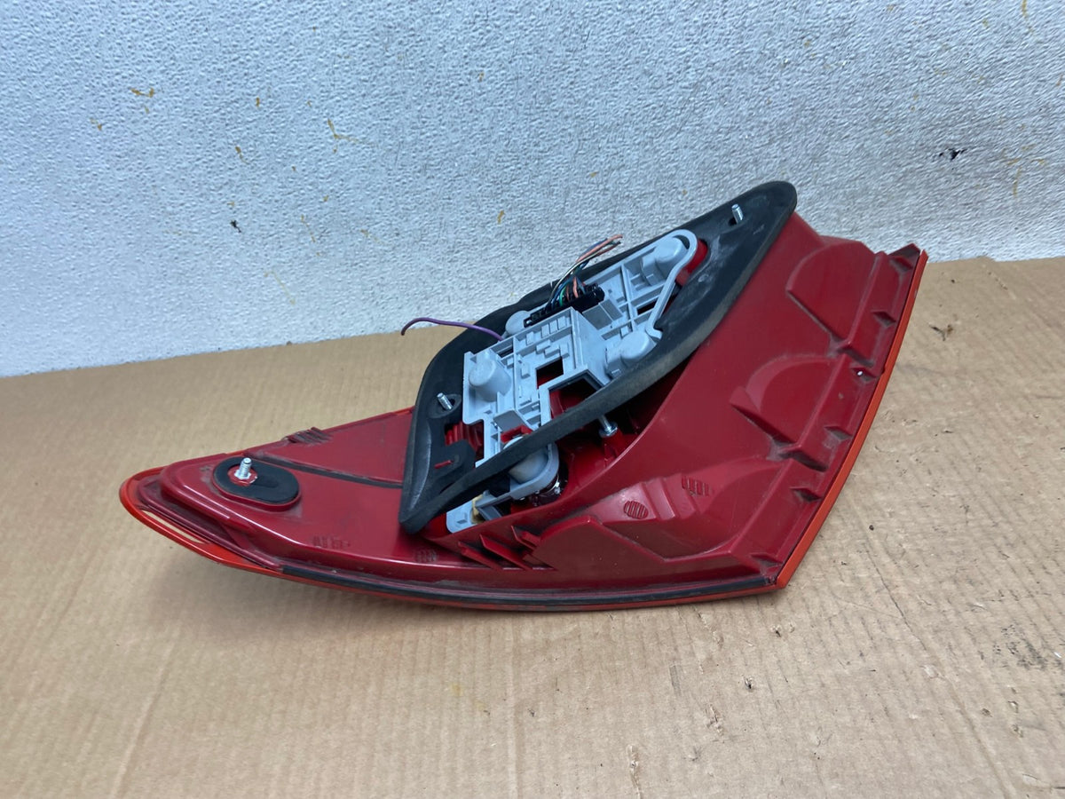 2008 2009 2010 2011 Mercedes C-Class Left Driver Side Tail Light AI5890 LK4