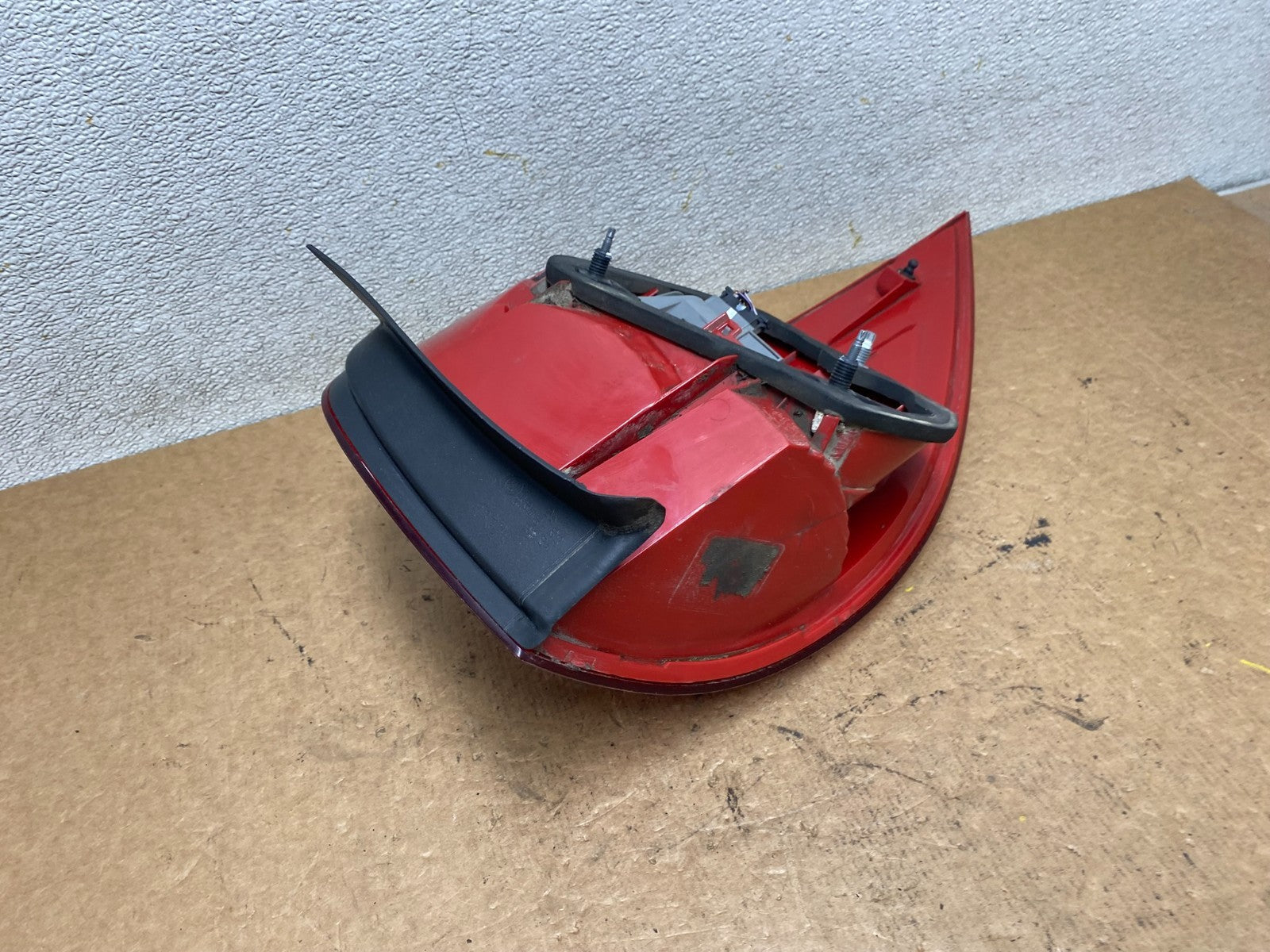 2010-2014 Volkswagen Golf MK6 Wagon Right Passenger Side Tail Light OEM S7243 GD6