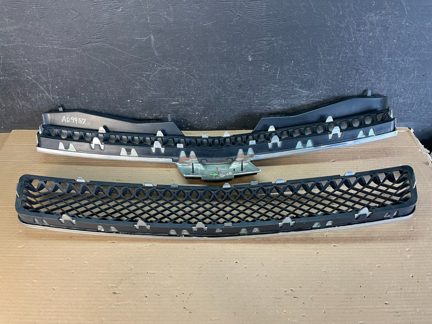 2007 to 2014 Chevrolet Tahoe Suburban Lower Upper Grill Grille Set AE9957 DG3
