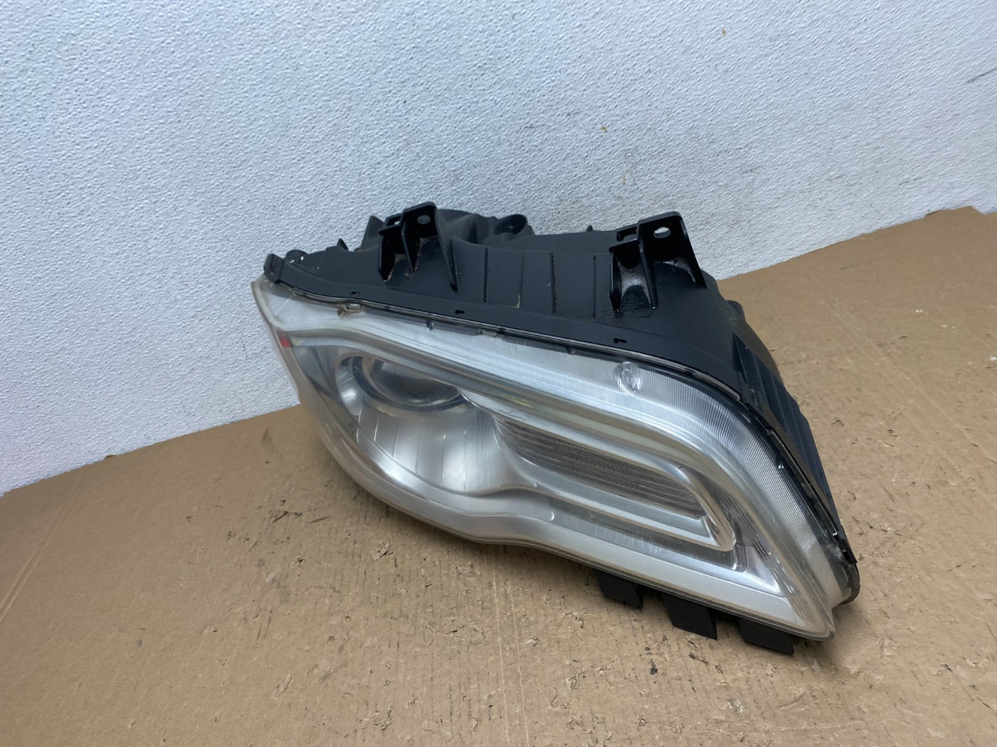 2011 to 2014 Chrysler 300 Right Passenger RH Halogen Headlight AD8831 DW1