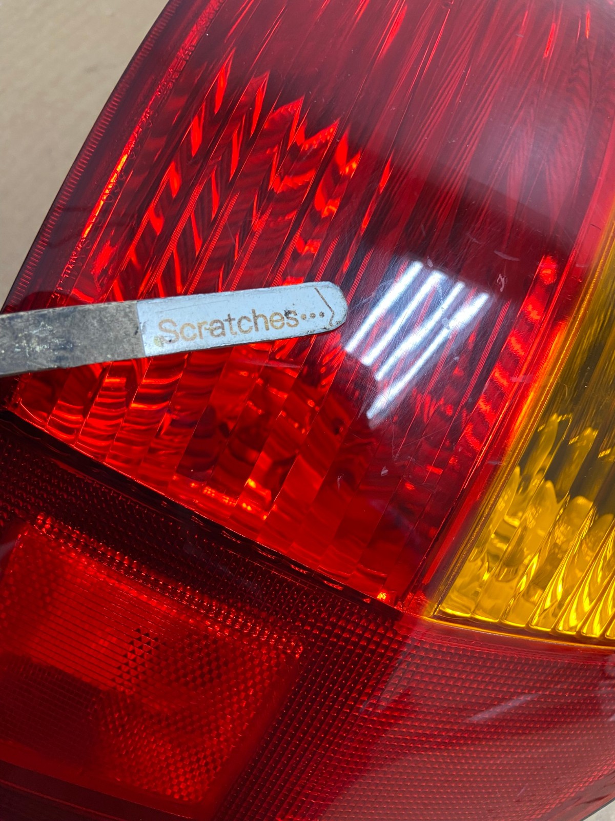 2001 2002 2003 2004 Hyundai Santa Fe Right Passenger Rh Tail Light AI5518 LK3