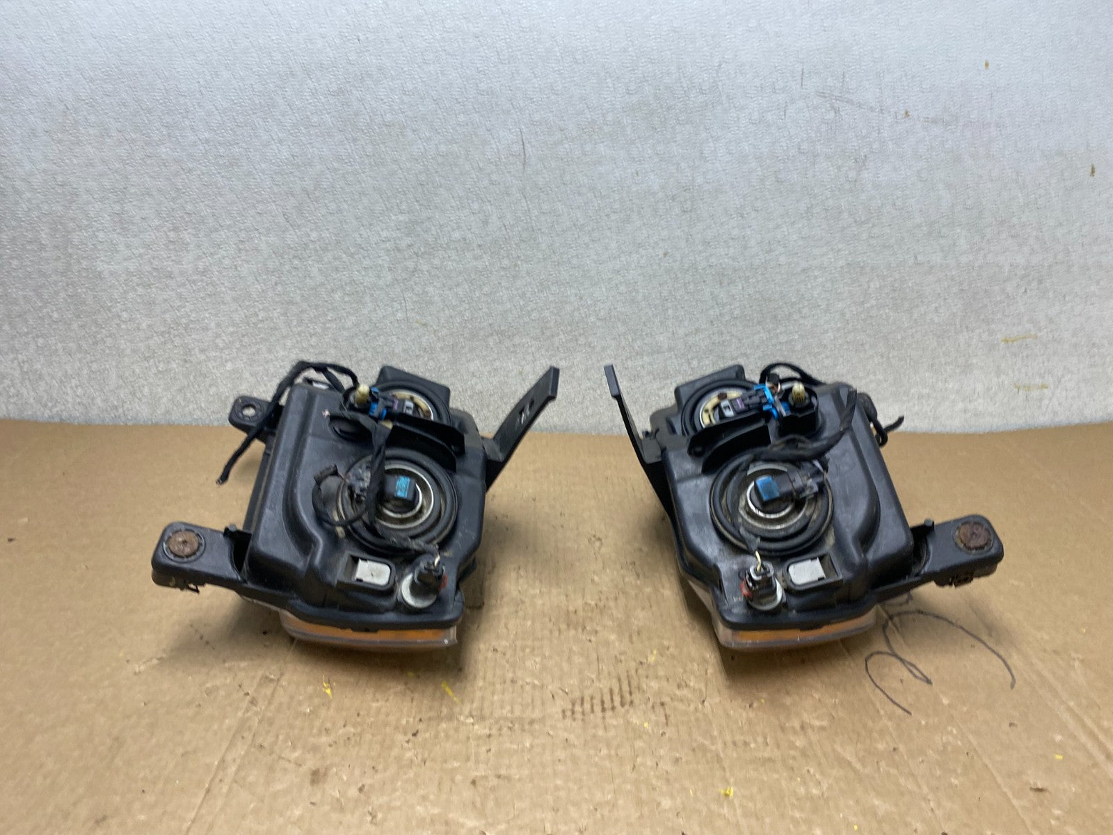 2011-2013 Jeep Grand Cherokee Left+Right Halogen Headlights U9907 DW15