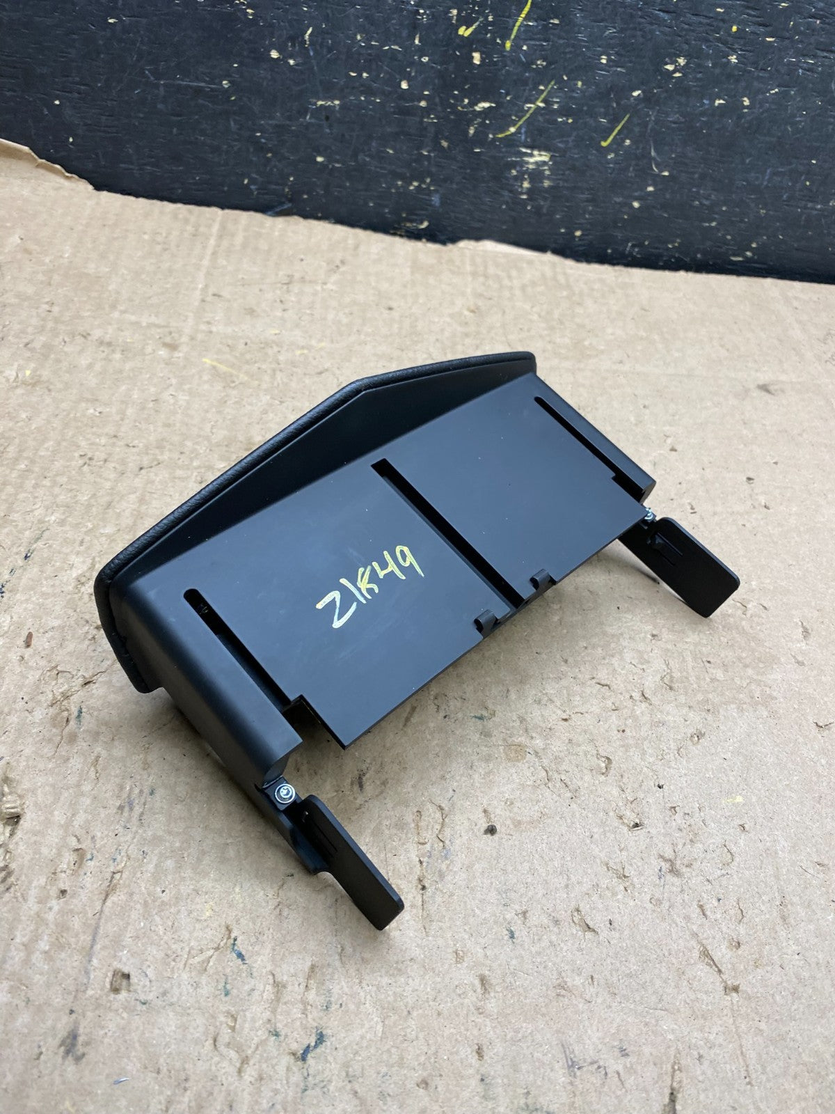 2010-2012 Cadillac SRX A/C Pop Up Display Upper Cover Assembly  z1849 DG3