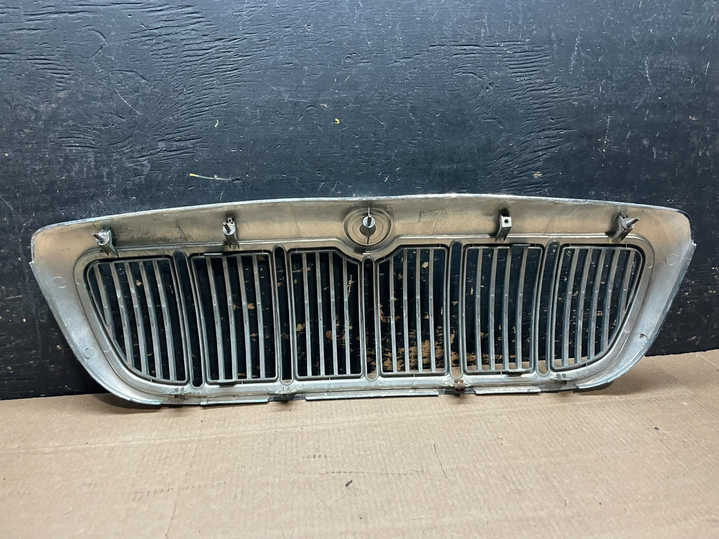 1998 to 2002 Mercury Grand Marquis Front Upper Grill Grille OEM  Y9445 DG4