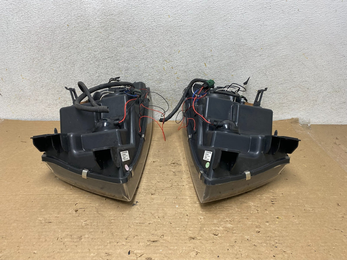 1999 - 2004 Jeep Grand Cherokee Left+Right Set Black LED Headlights AH9222 DG10