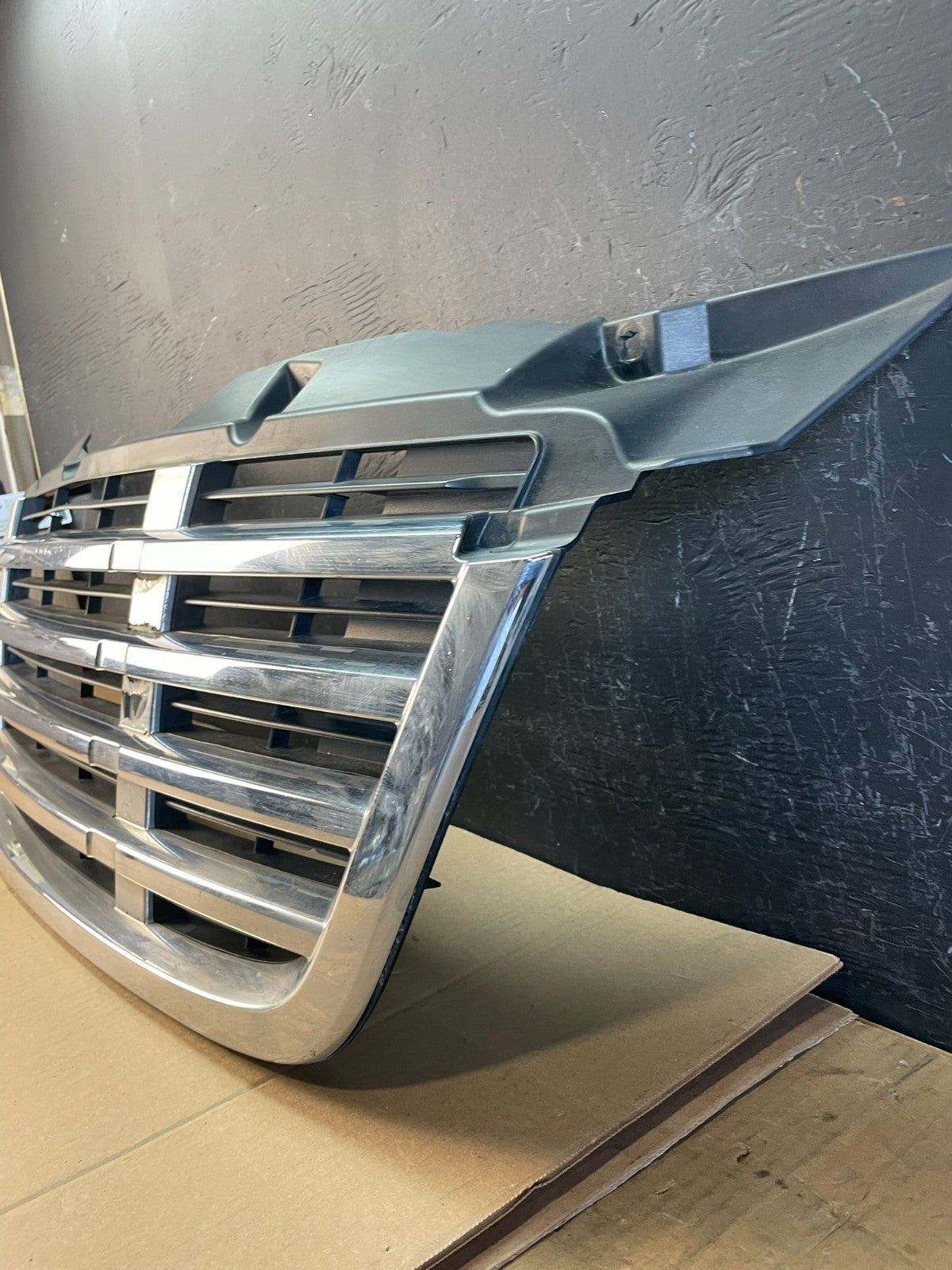 2009 to 2011 Freightliner Sprinter Front Upper Chrome Grill Grille aa8820 DG1