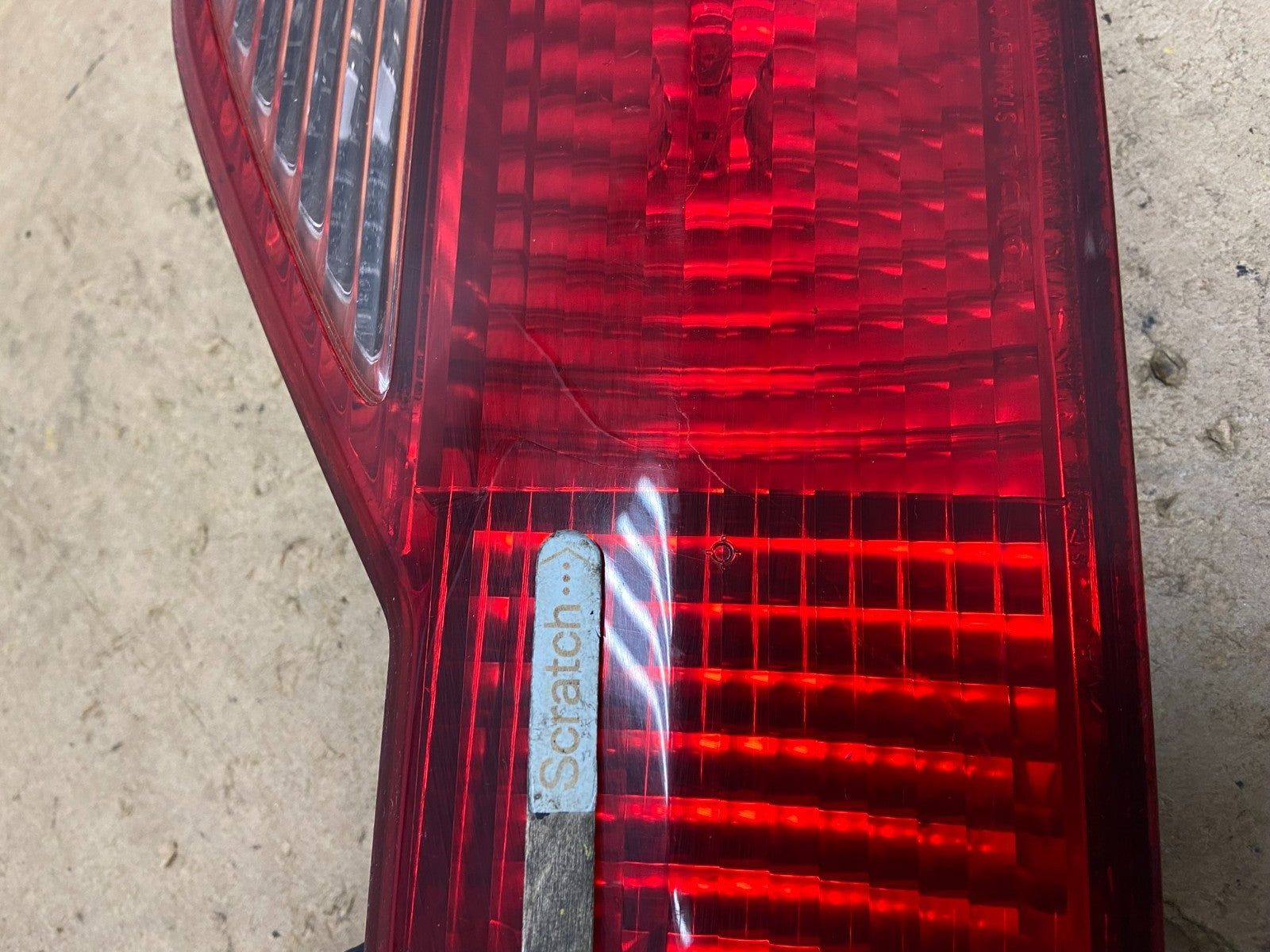 1998 to 2000 Honda Accord Right Passenger Side Inner Tail Light OEM X7525 DW3