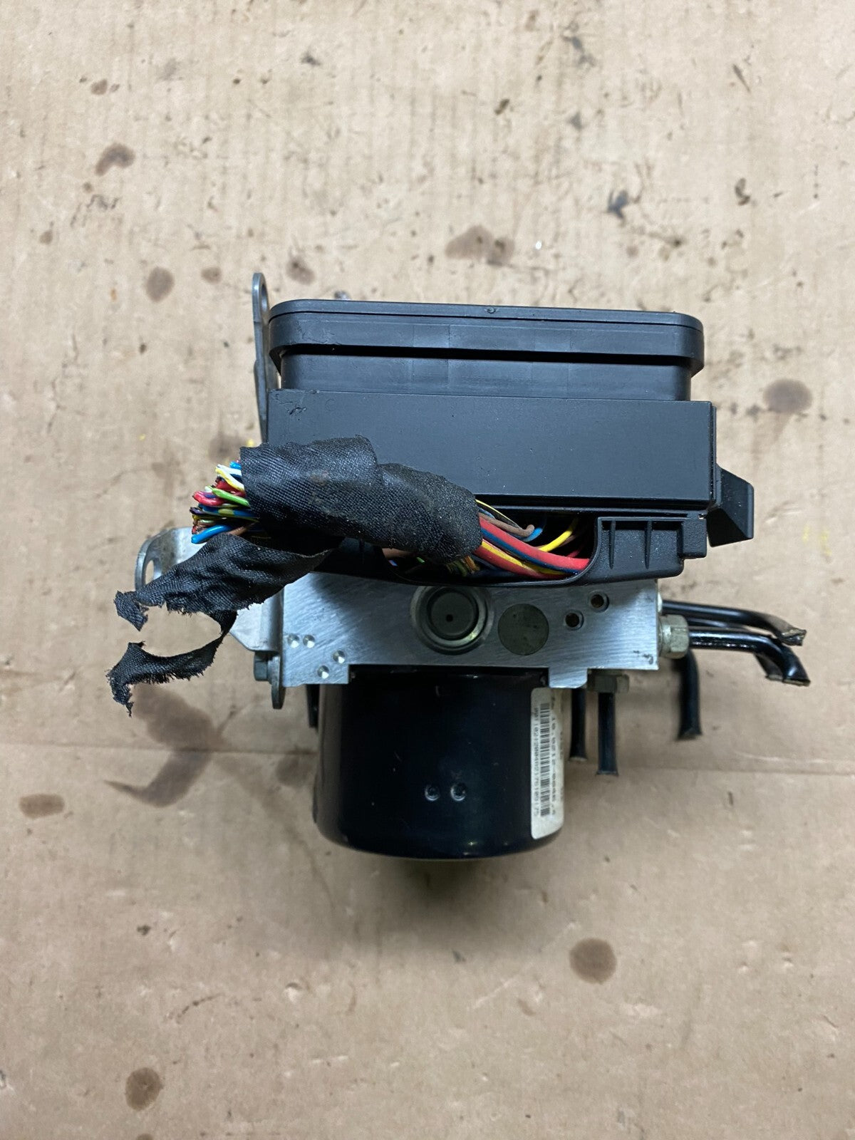 2006 to 2011 BMW 328i 330i ABS Anti-Lock Brake Pump 6771824 C42182