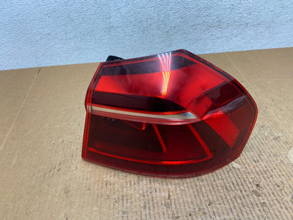 2016 to 2019 Volkswagen Passat Right Passenger RH Side Tail Light AE1639 DW0