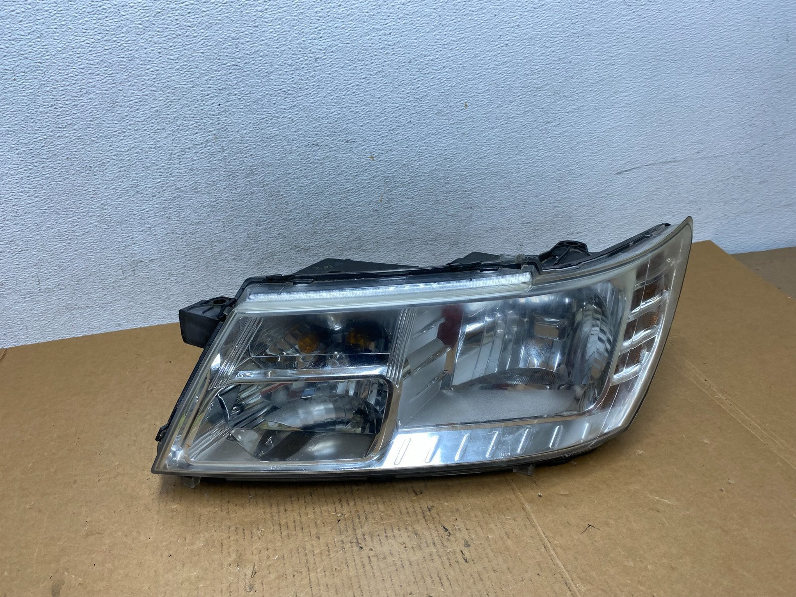 2009 to 2017 Dodge Journey Headlight Left Driver Lh Side Halogen AD9251 DW0