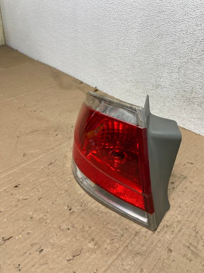 2008 2009 2010 2011 Ford Focus Sedan Left Driver Lh Side Tail Light AE9356 LK1