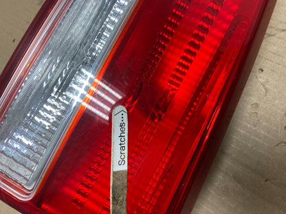 2015 2016 2017 Kia Sedona Right Passenger RH Side Inner Tail Light AE9538 DG3