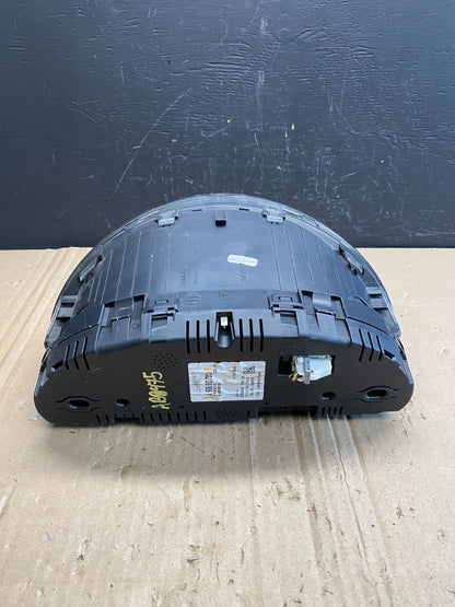 2014 to 2018 Mercedes Sprinter 2500 Speedometer Gauge Cluster AB8975 DG5