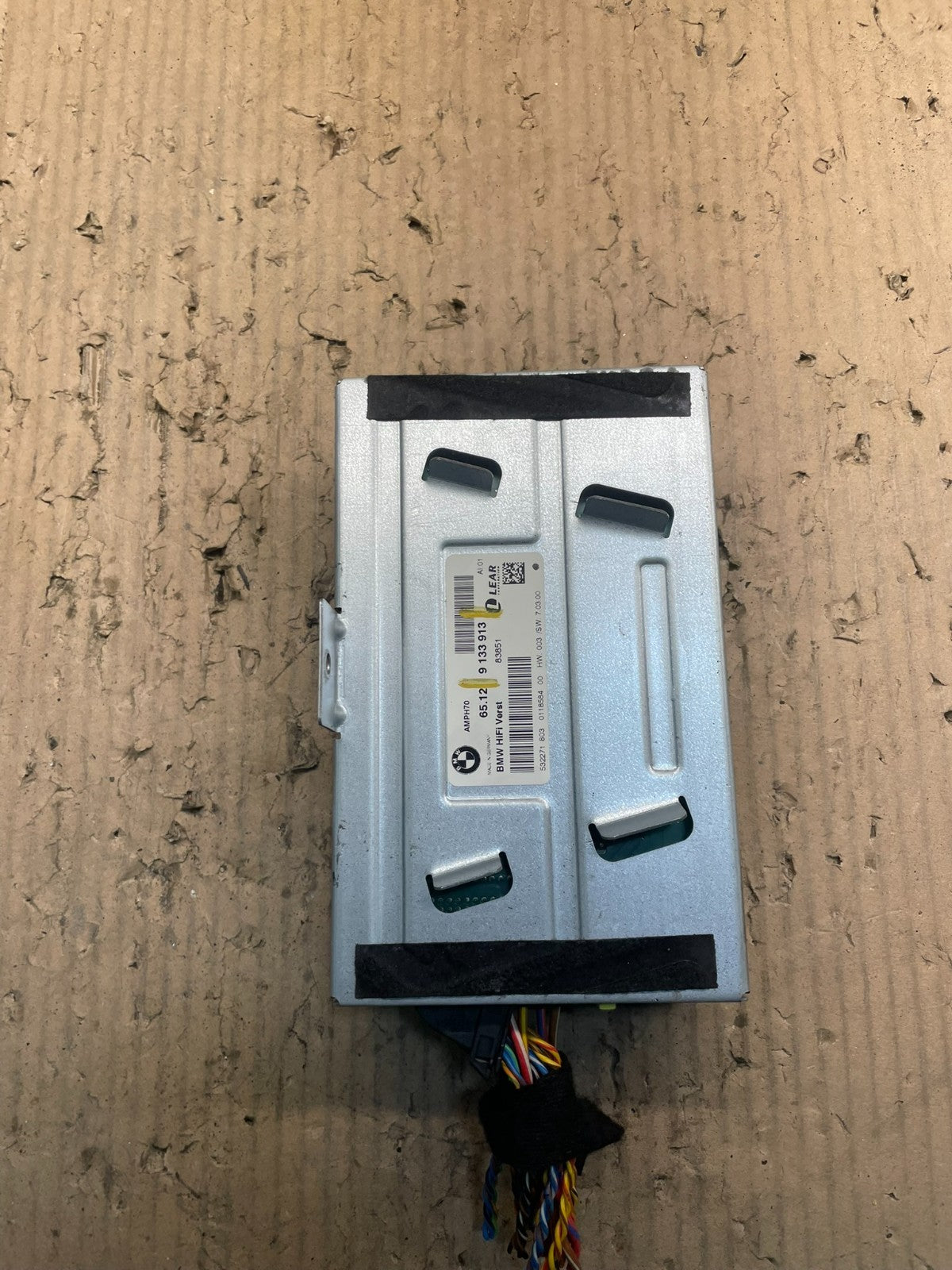 2007-2010 BMW X5 Top HiFi Lear Radio Audio Amplifier Amp OEM X0945 DG2