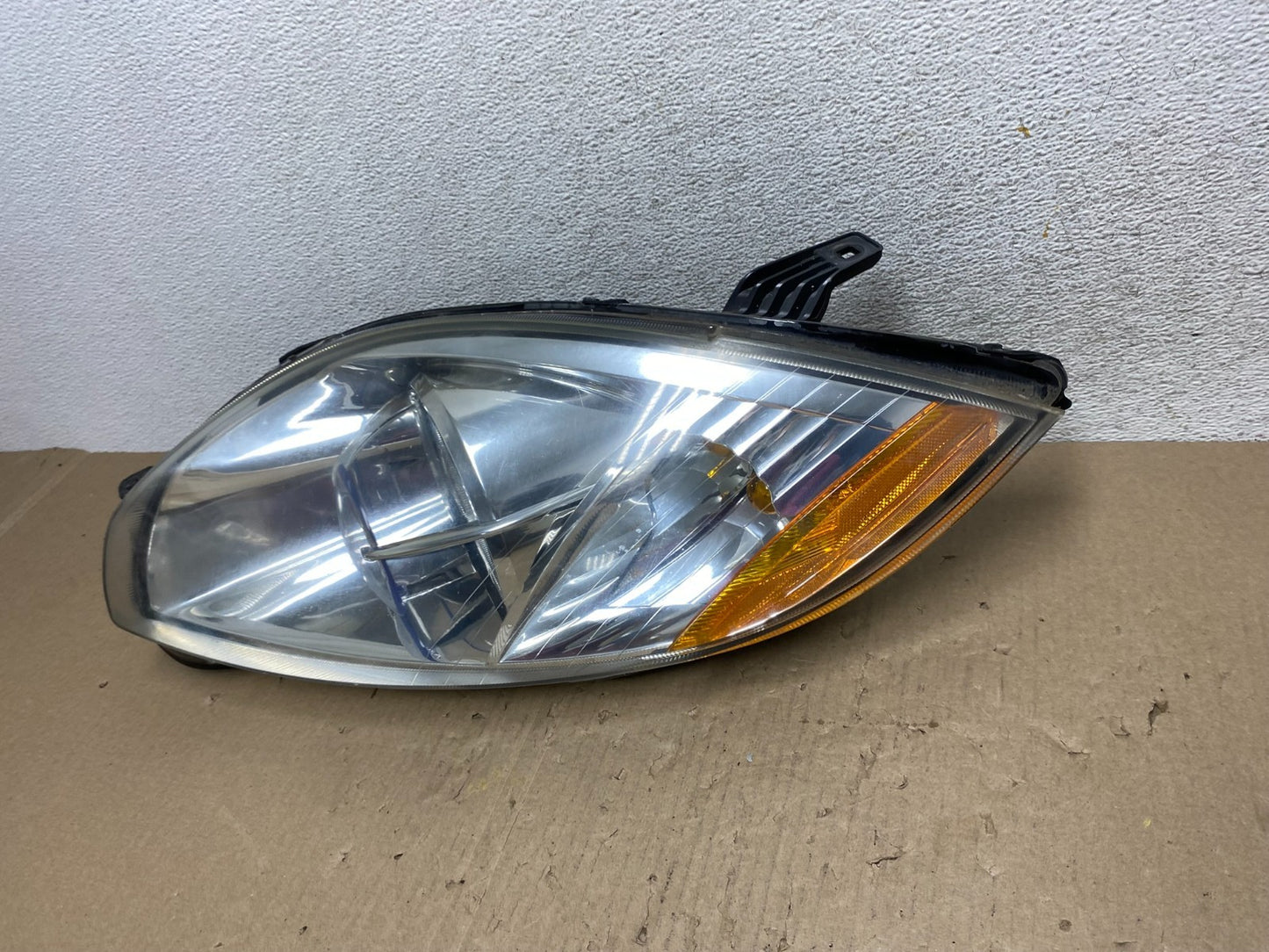 2006-2007 Mitsubishi Eclipse Left Driver LH Side Halogen Headlight AG6967 DW1