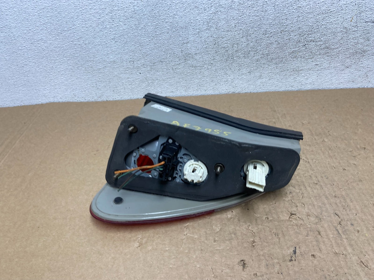 2004 2005 2006 BMW E53 X5 Left Driver Lh Side Tail Light AF7955 GD5