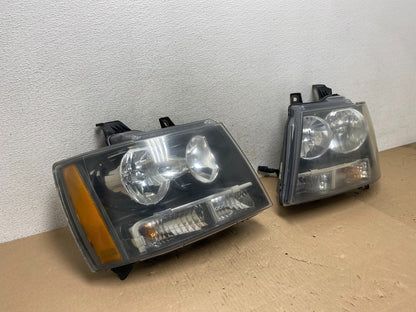 2007 to 2013 Chevrolet Suburban Tahoe Left+Right Set Headlights AG5801 DW2