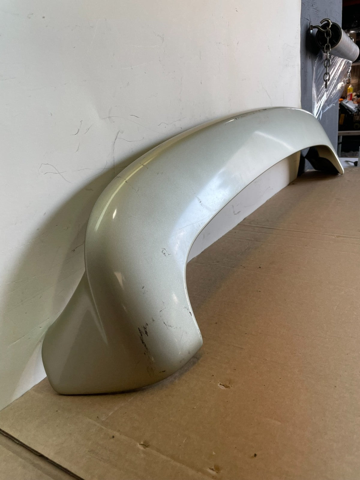 2001 to 2007 Toyota Highlander Upper Rear Upper Wing Spoiler AG7586 DG2