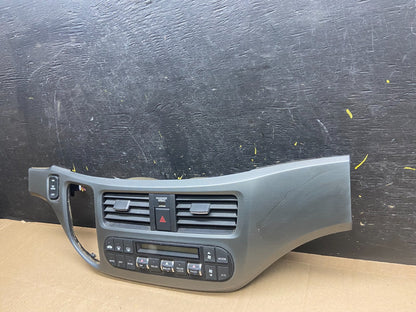 2005 to 2010 Honda Odyssey Radio Climate Control Dash Trim Bezel t9162 DG2