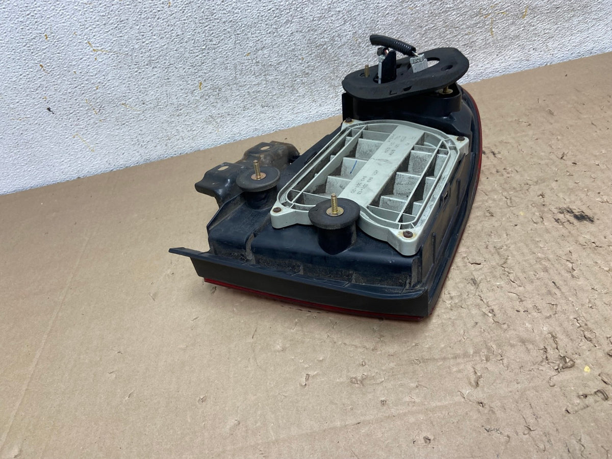 2004 2005 2006 Acura TL Right Passenger Rh Side Tail Light AI2470 LK6