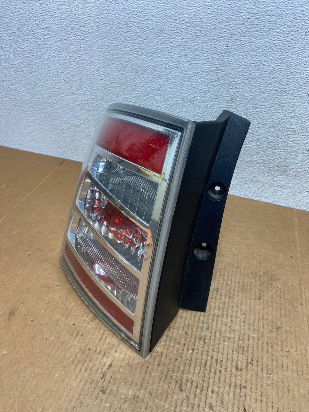 2007 to 2010 Ford Edge Tail light Left Driver Side AE0503 LK1