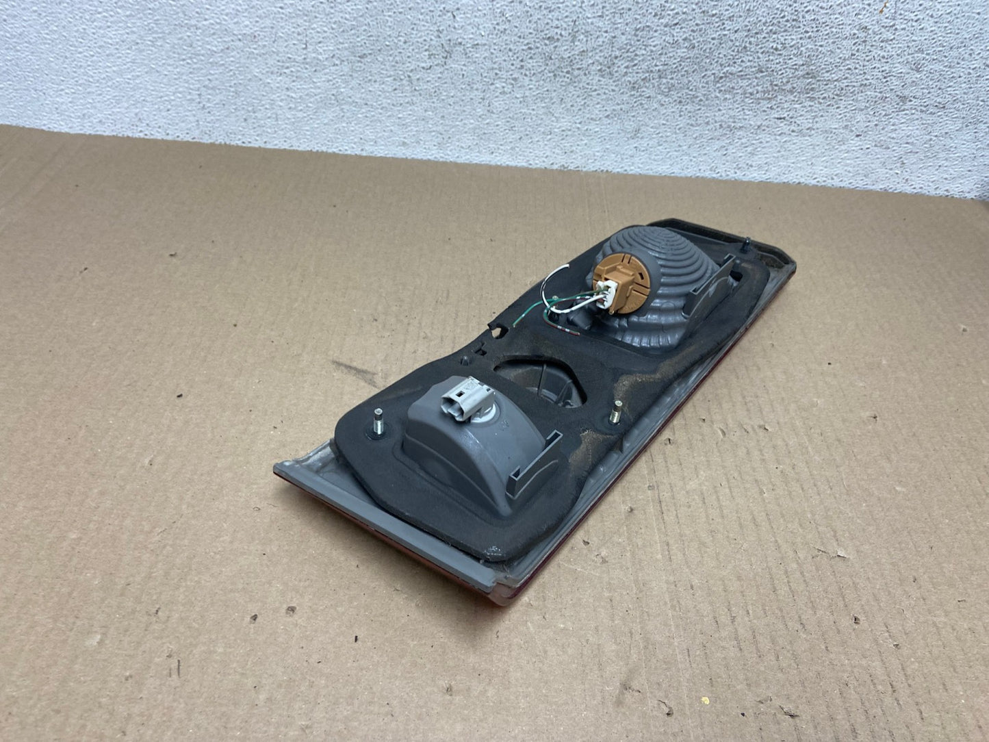 2000-2001 Toyota Camry Tail Light Right Passenger Rh Side Inner AE9470 LK3