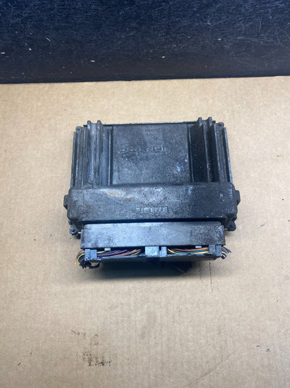 2001-2002 Silverado Tahoe Engine Computer Module 12200411 ECM ECU AH7166 DW1