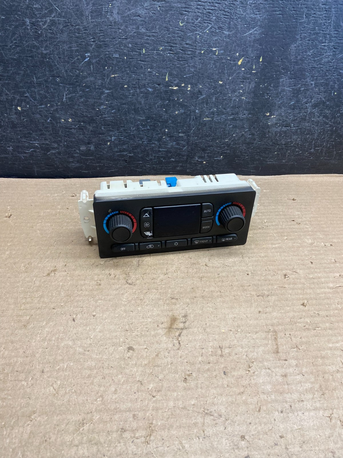 2003 to 2006 Chevrolet Silverado HVAC AC Climate Control ah3979 DG0