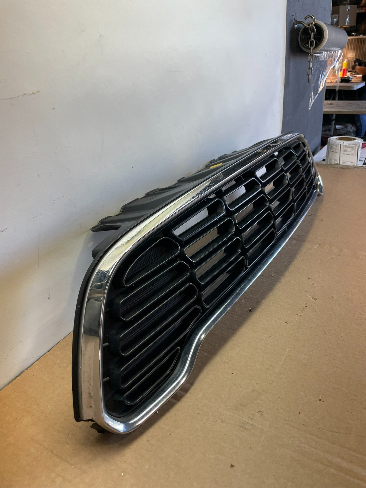2011 to 2016 Mini Cooper Countryman S r60 Front Upper Grille Grill Chrome AH03092