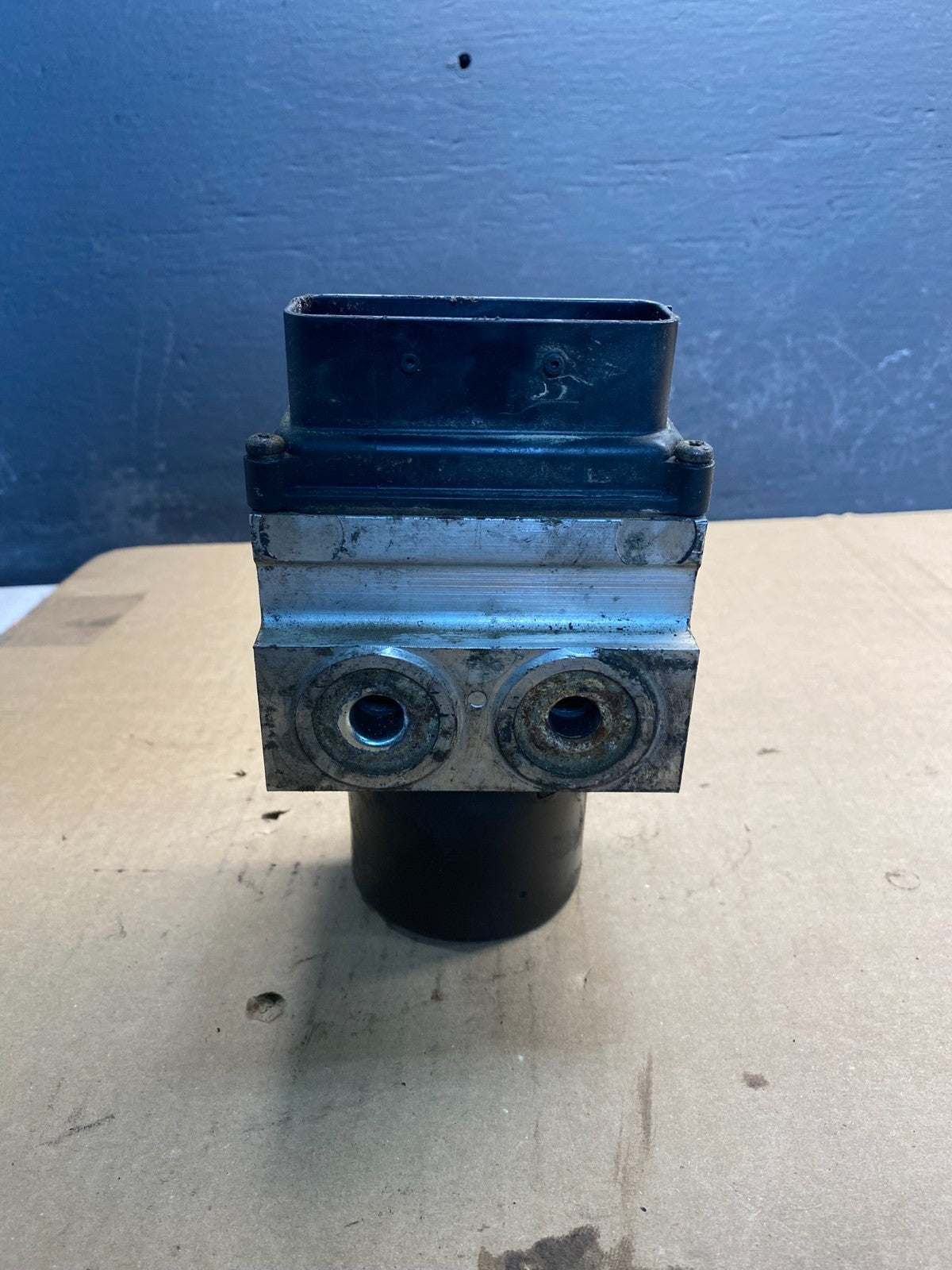 2005 2006 2007 Ford F250 F350 SD ABS Anti Lock Brake Pump Module AC0943  DG3