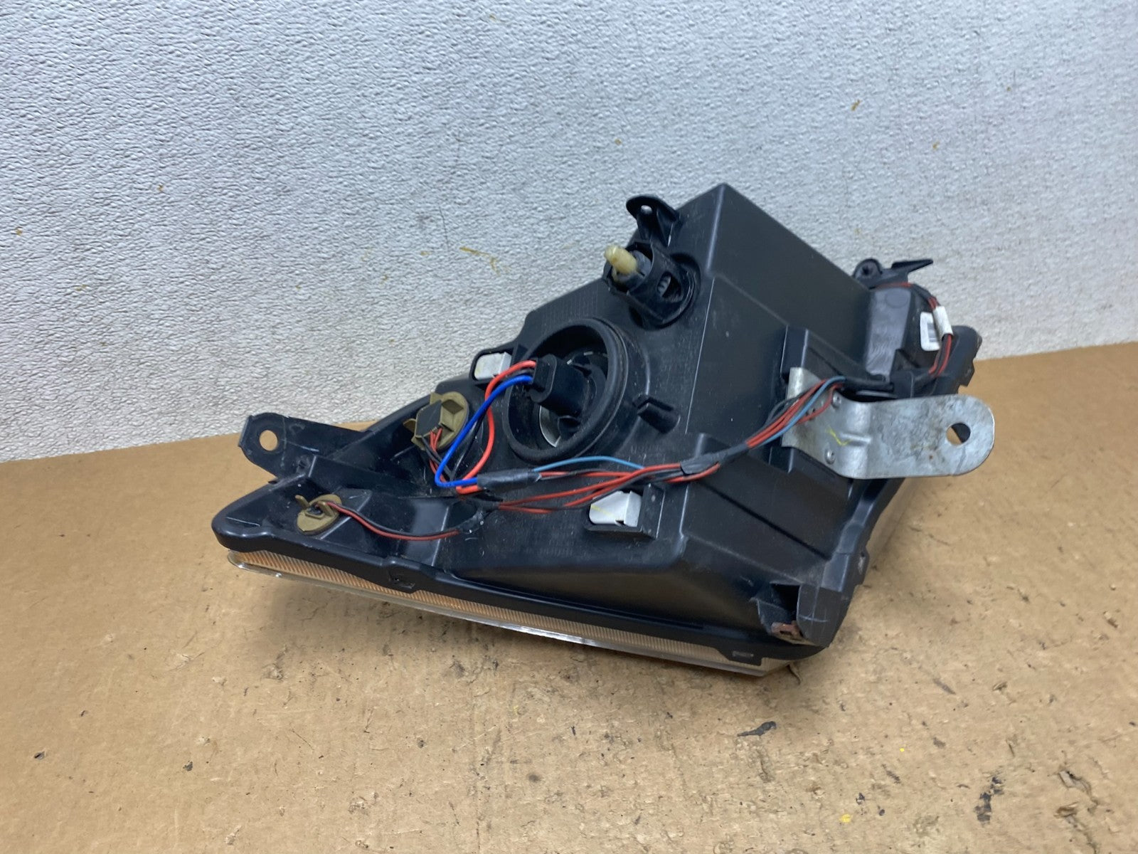 2010-2012 Nissan Sentra Halogen Left Driver LH Black Headlight Q8717 DW12