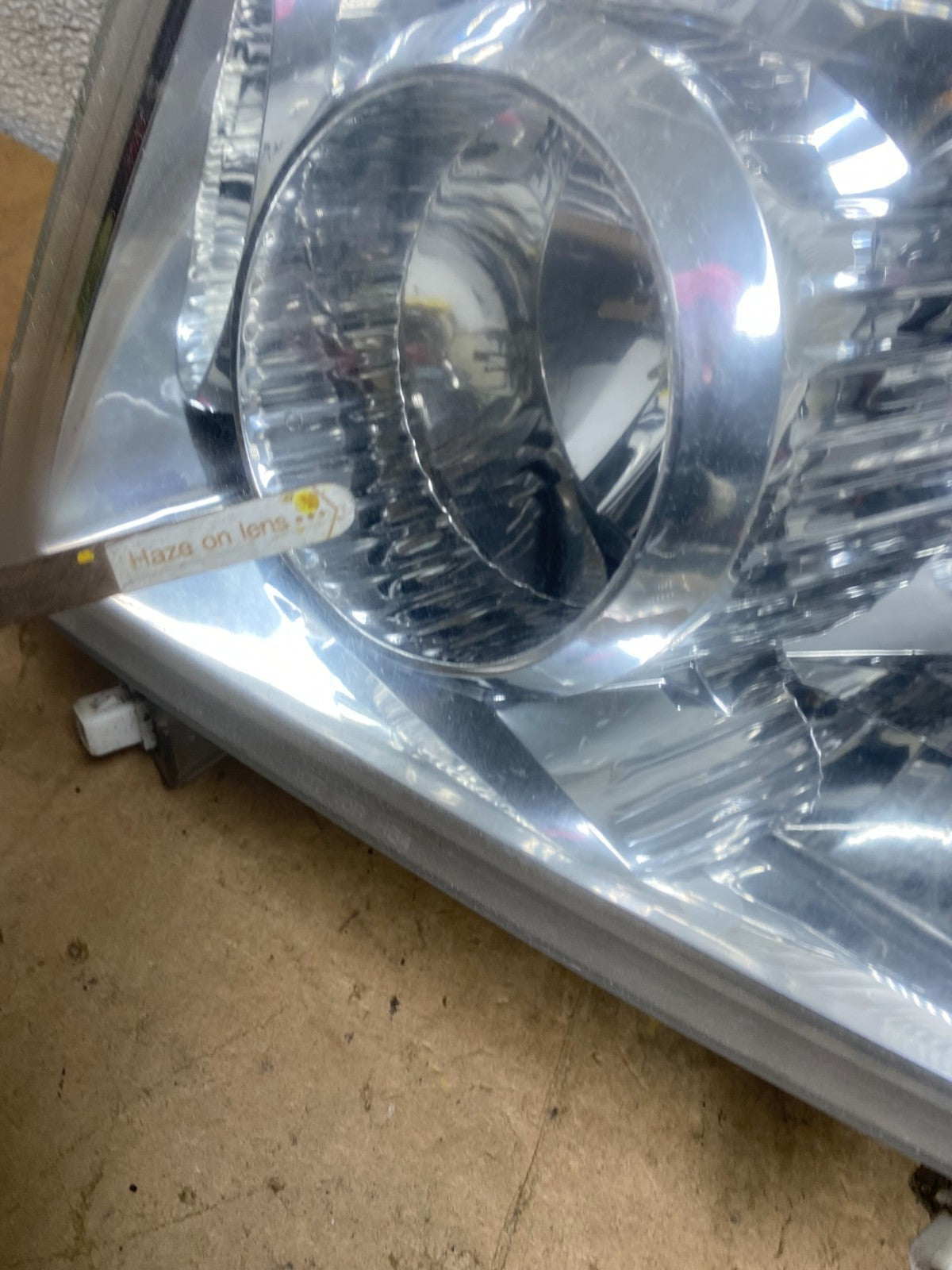 2004 to 2007 Nissan Armada Left Driver Lh Side Headlight Halogen X6702 DW7