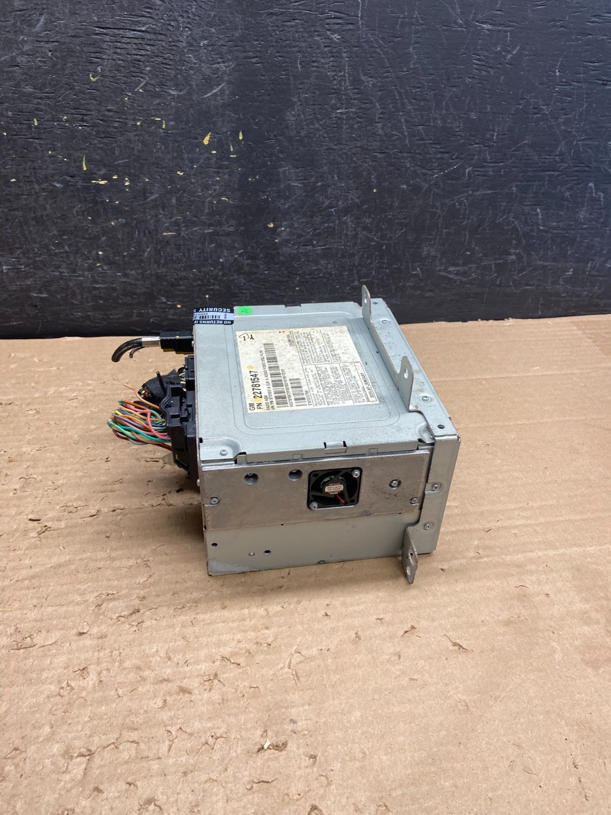 2010 to 2012 Cadillac SRX AM/FM/CD/MP3 Radio Head Unit Receiver AG8604 DG1
