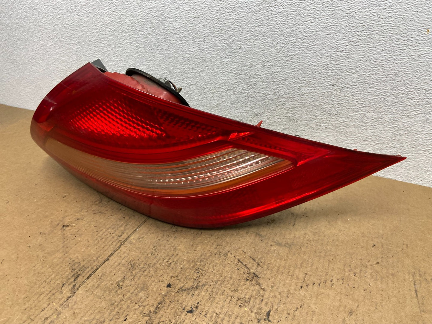 2003 2004 2005 Honda Accord Coupe Right Passenger Rh Tail Light AC3733 DW1