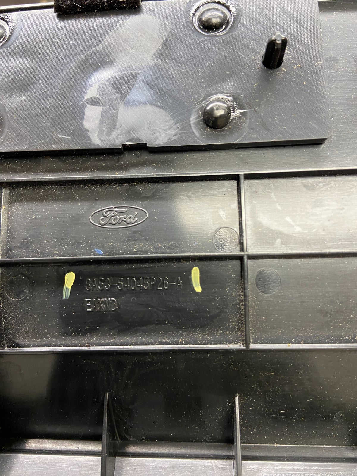 2009 to 2012 Lincoln MKS Front Center Console Shifter Bezel Trim ab1778 DG5