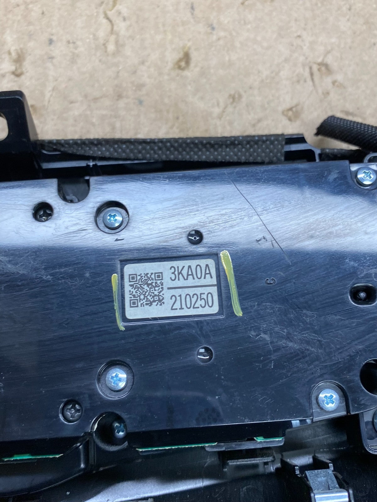 2013 to 2018 Nissan Pathfinder Radio Audio Information Control AC6625 DG5