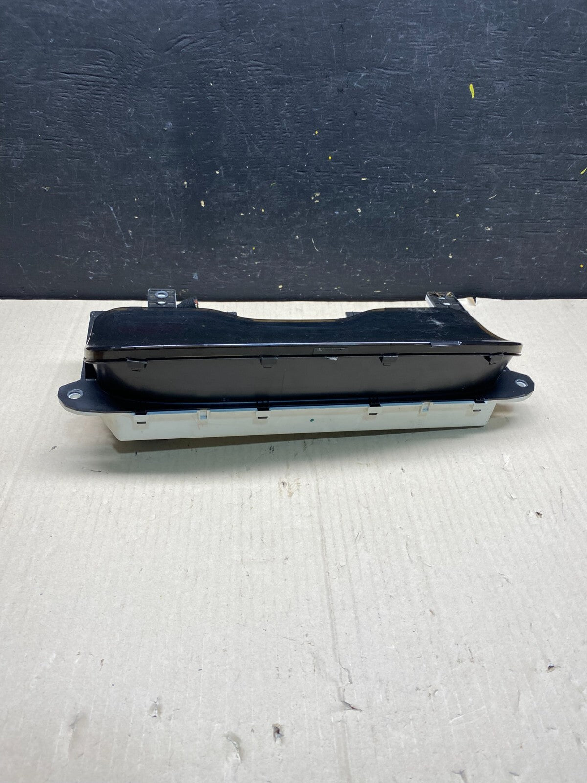 2005 to 2006  Lincoln Navigator Speedometer Gauge Cluster 6L7T-10849-AC O1652 DG2