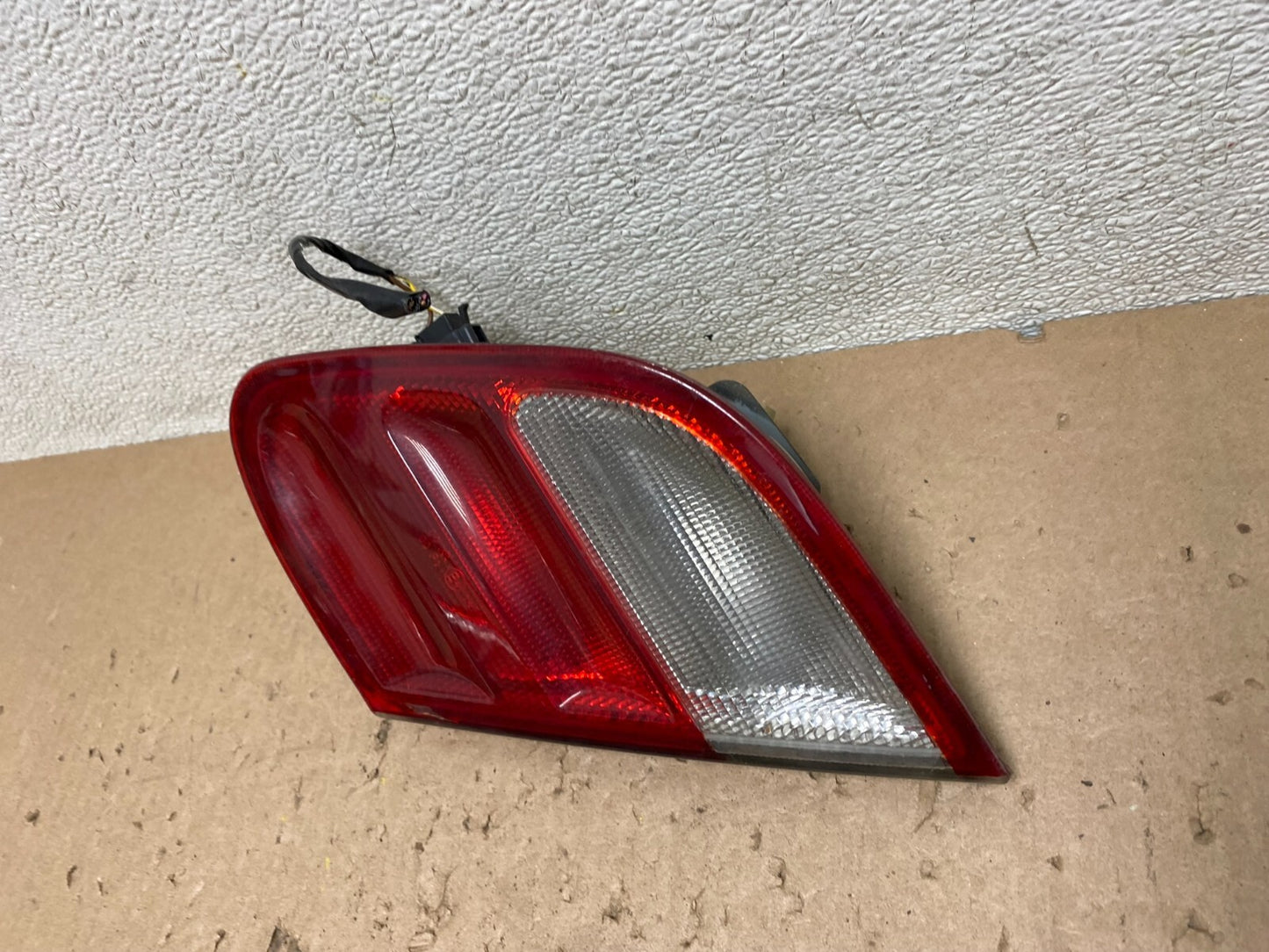 1998-2003 Mercedes Benz CLK Inner Right Passenger Tail Light Lamp E8892 PS1