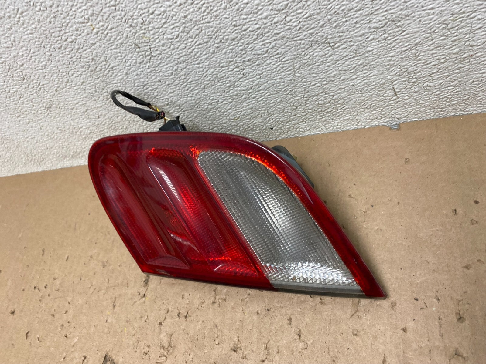 1998-2003 Mercedes Benz CLK Inner Right Passenger Tail Light Lamp E8892 PS1