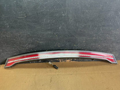 2013-2019 Lincoln MKZ Rear Center Trunk Tailgate Tail Light OEM z8251 DG0